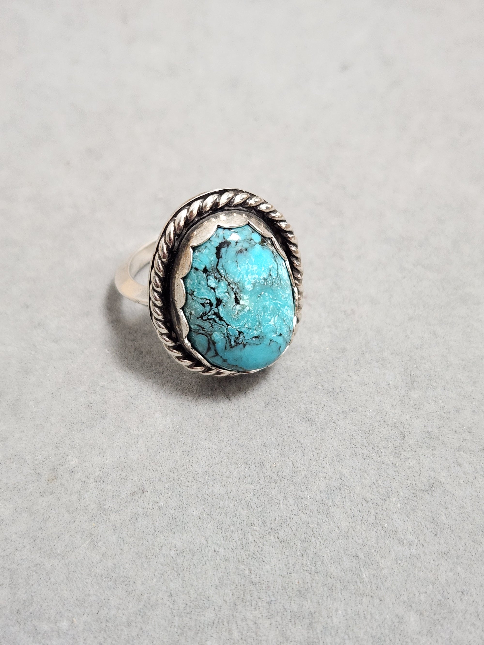 Kingman Turquoise Tri Wire Size 6.25